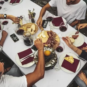 Italský Aperitivo: Chvíle, Kdy Se Chuť Setkává se Společností